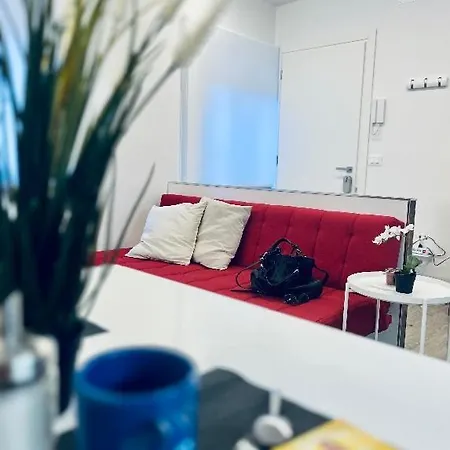 Alkece White Apartamento Udine